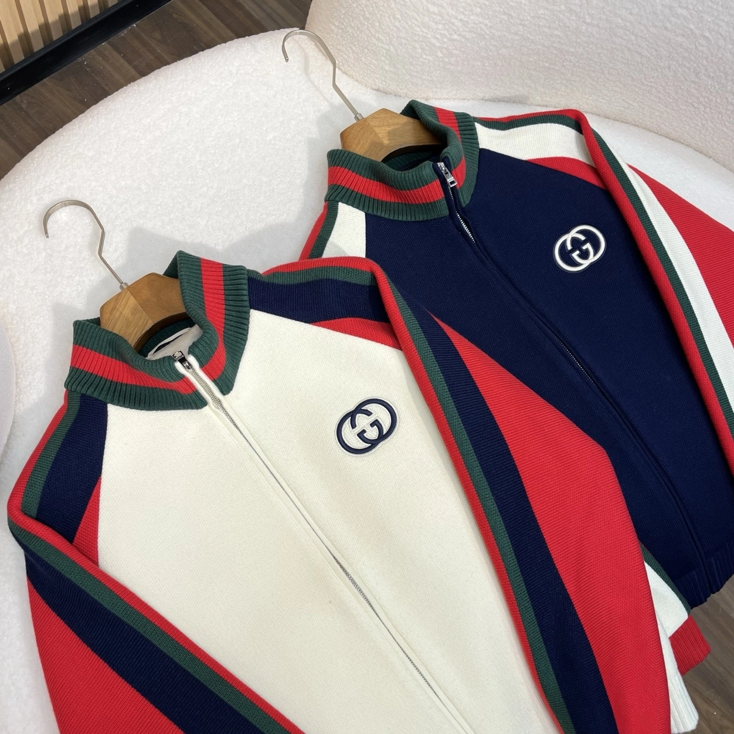 wg.luxury-- 6u33i embroidery 2colour item: E-F443J1631-2H